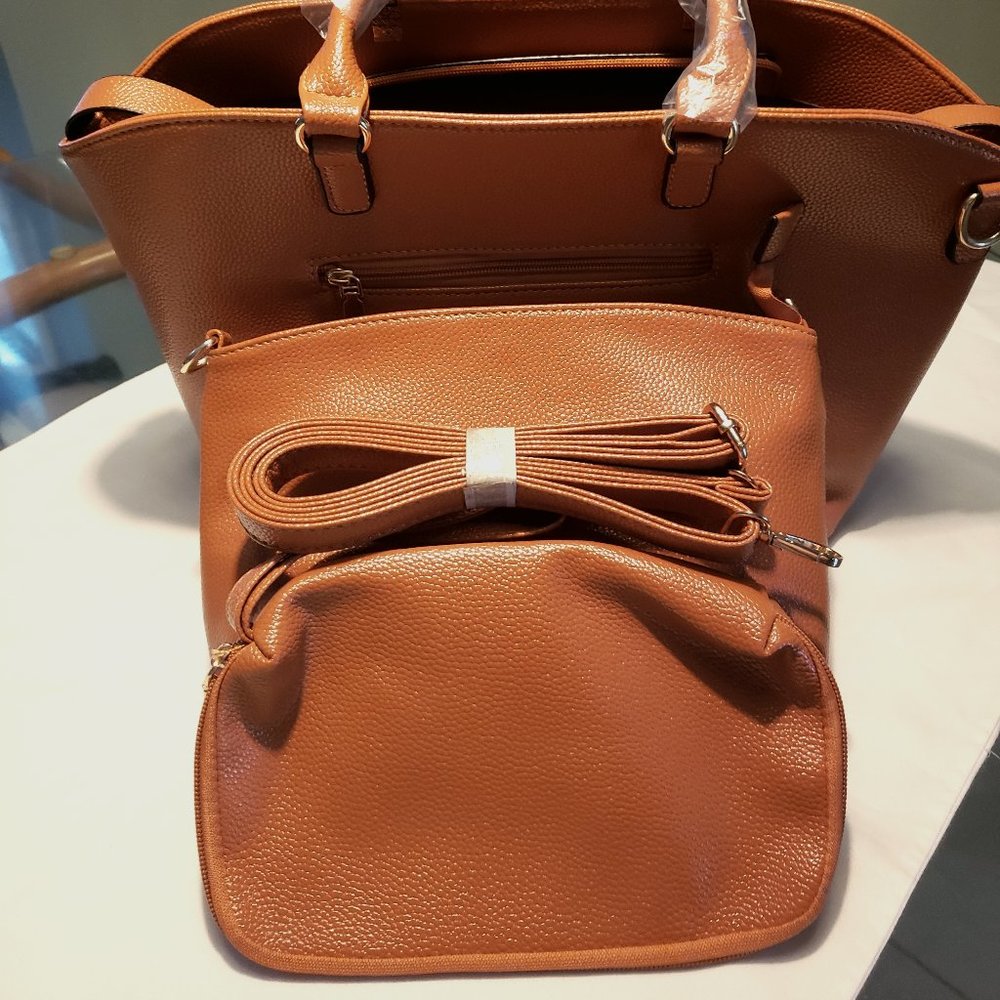 Set of 3 faux leather tote, crossbody & wristlet
